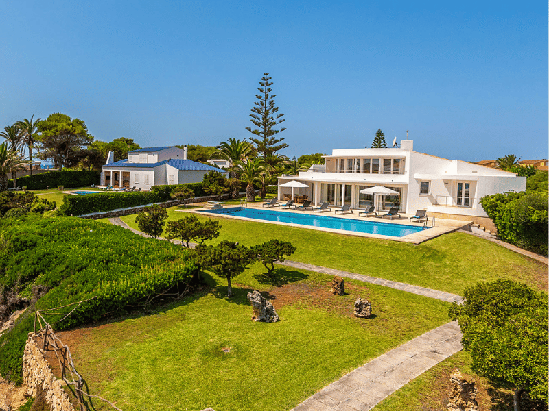 best-villa-by-the-beach-or-with-sea-views-in-menorca-vn470-cala-en-brut