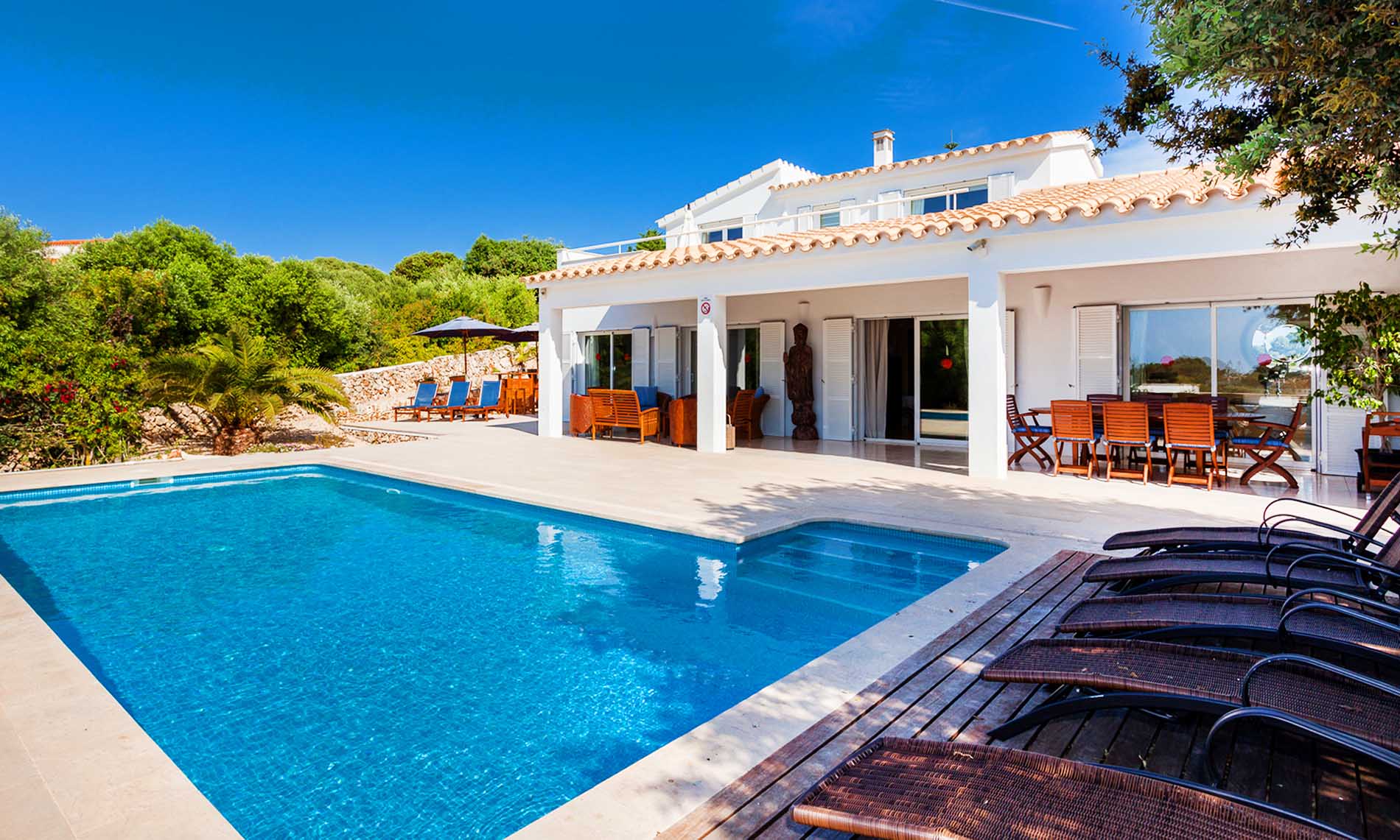Villas with pools near Binibeca