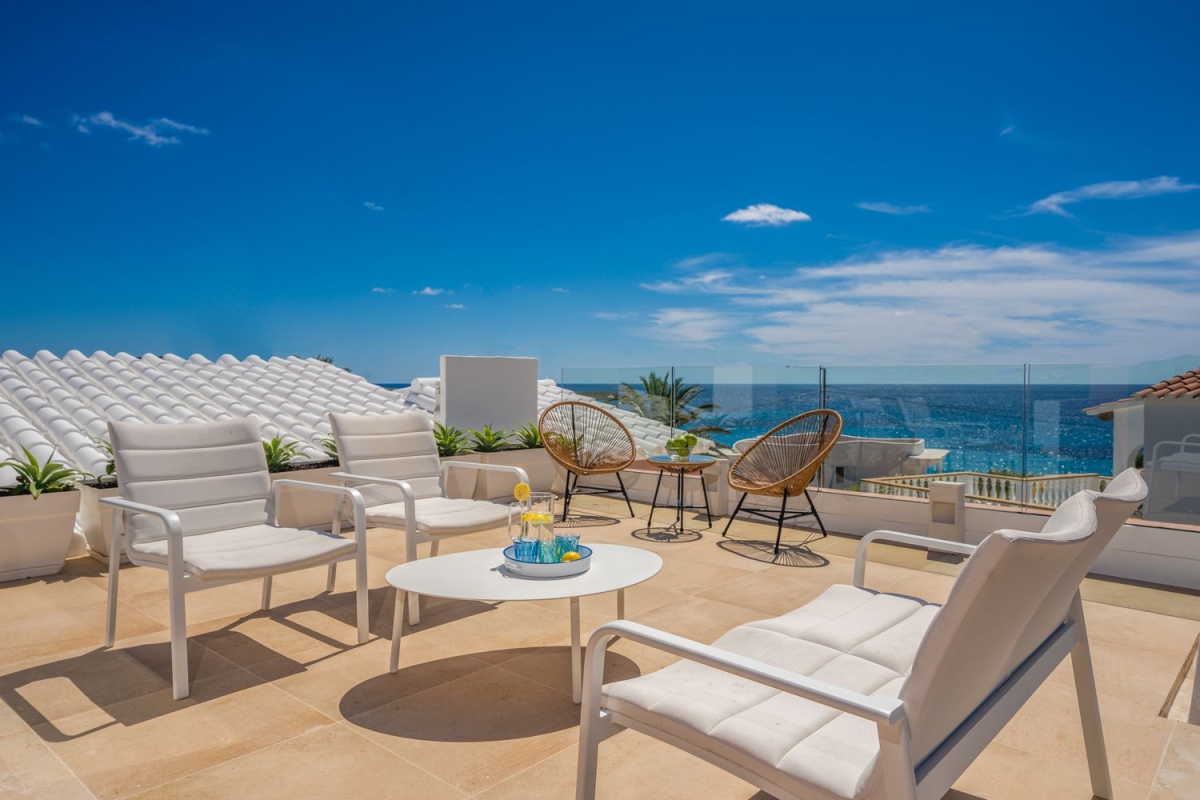 Villa with pools in Punta Prima